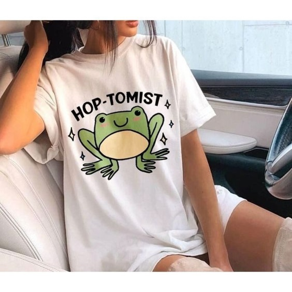 Frog Hop-tomist Cottagecore Funny Cartoon Retro T-Shirt